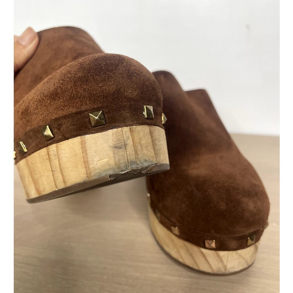 Steve Madden Brown Suede Studded Wooden Platform Clogs - Picture 7 of 10